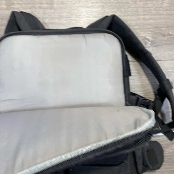 Promaster Cityscape 71 Camera Backpack Black DSLR Divider Padded Bag Photo Gear‎ - Picture 9 of 16